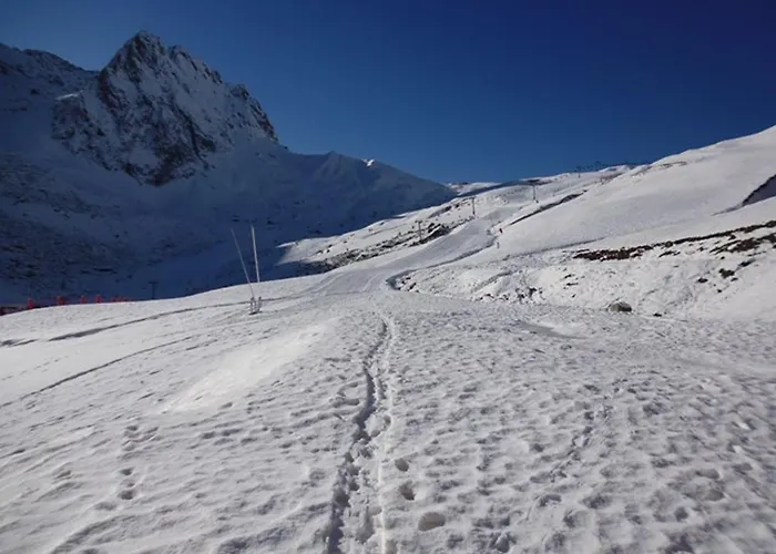 6 Personnes, 1 Chambre, Pied Pistes, Balcon Sud, - Fr-1-404-60 * La Mongie